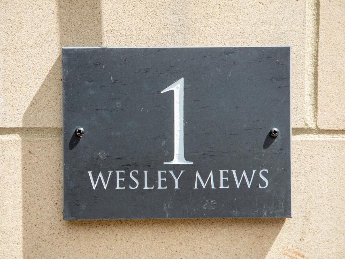 הוילה אלנוויק 1 Wesley Mews מראה חיצוני תמונה